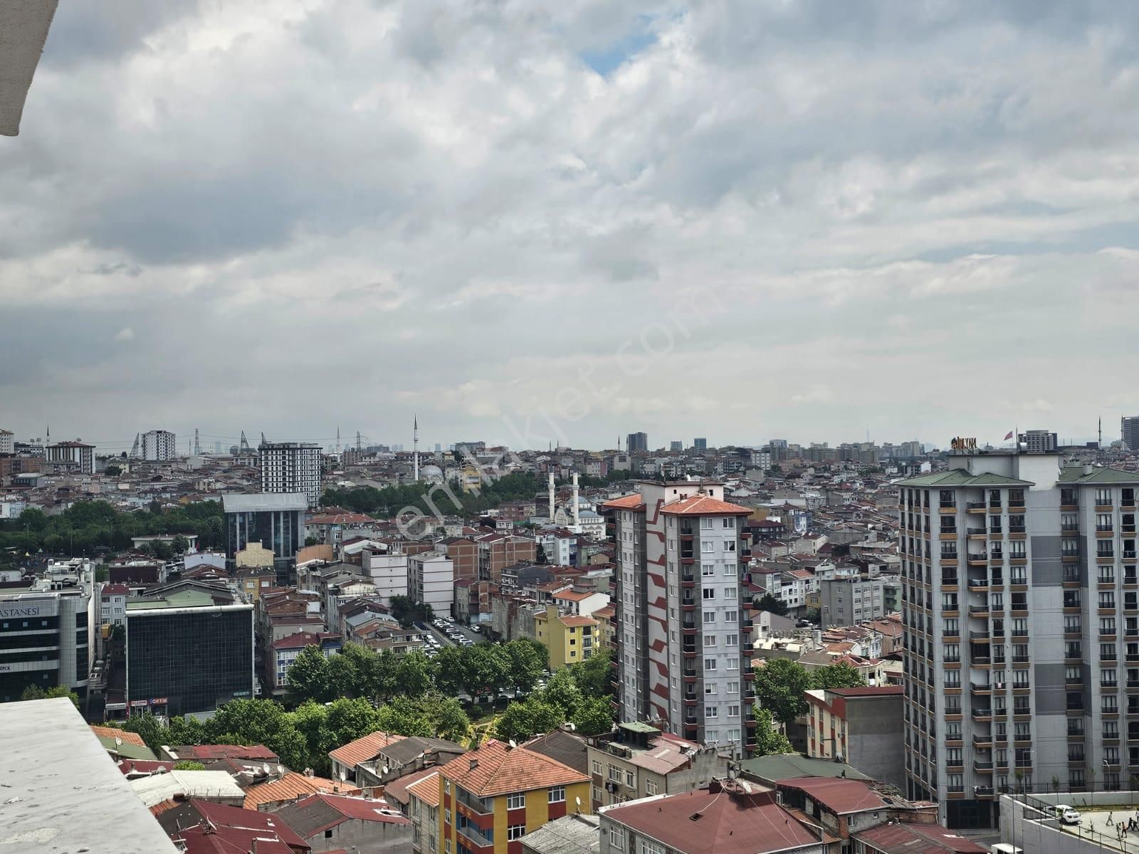 Özgür İnşaat'tan Esenler Tuna Mah. Site İçerisinde 7. Katta 2+1 Kiralık Sıfır Daire