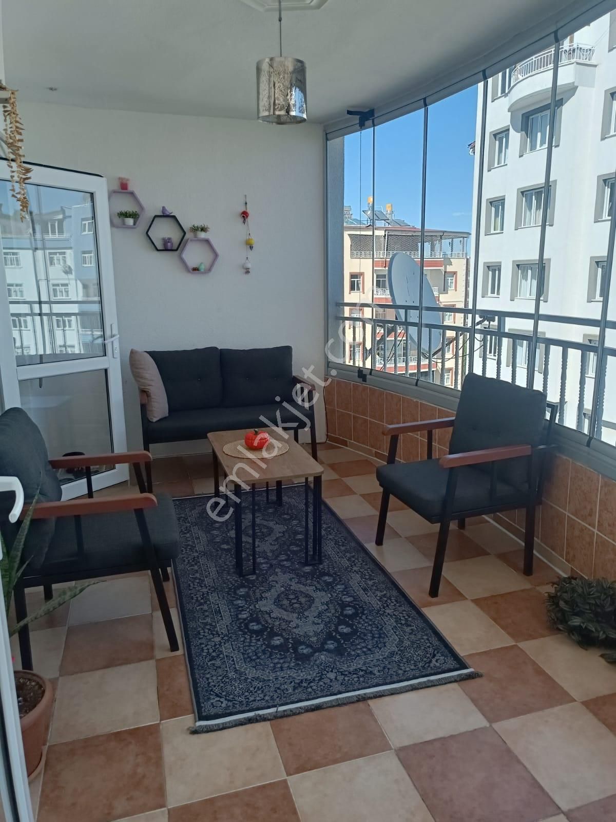 Diclekent En Güzel Konumda Satılık 4+1 Orta Kat Hasarsız Dairemiz