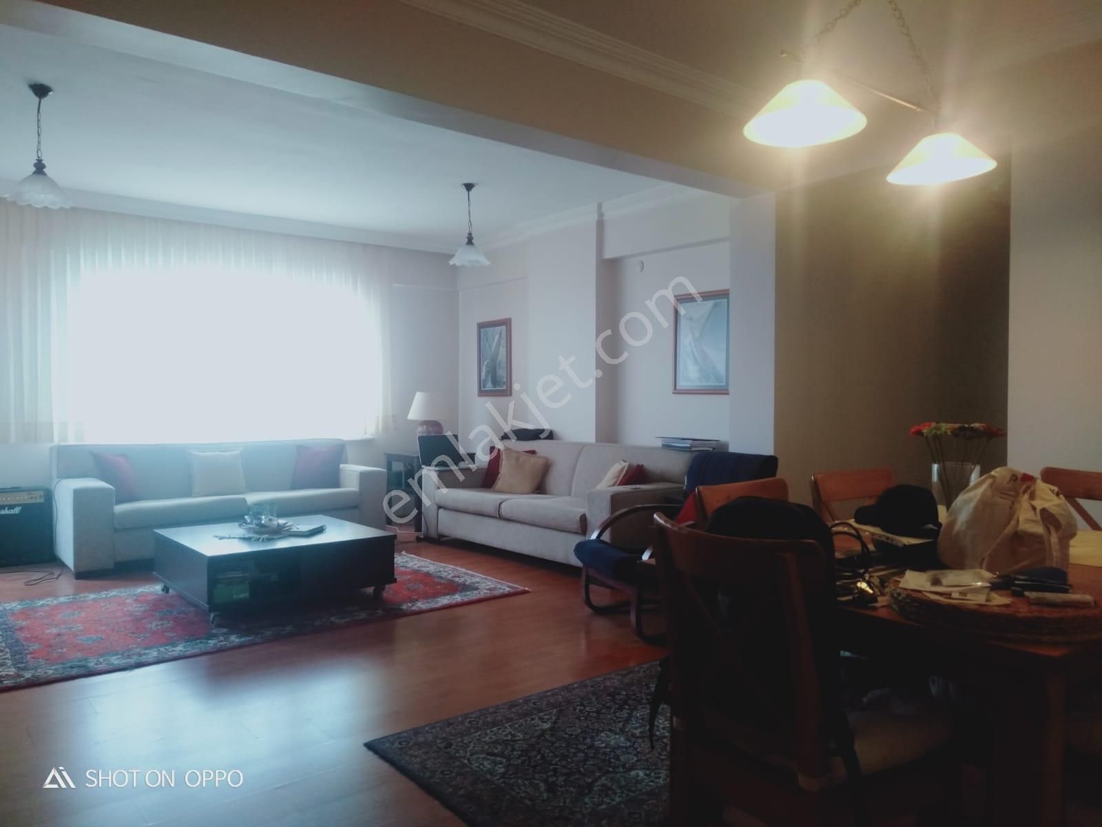 Oryaştan Ataşehir Kayışdağı Son Durak Civarı 120m2 3+1 Arakat