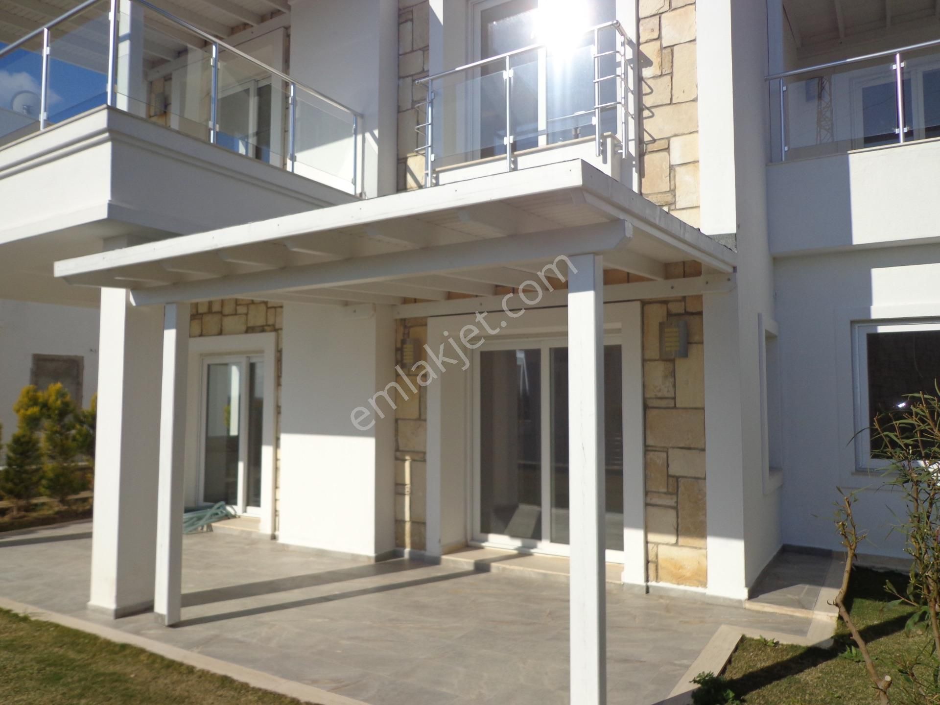 Bodrum, Merkezde, Kale Manzaralı, Bahçeli, 3+1 Müstakil Dubleks Villa - Görsel 34