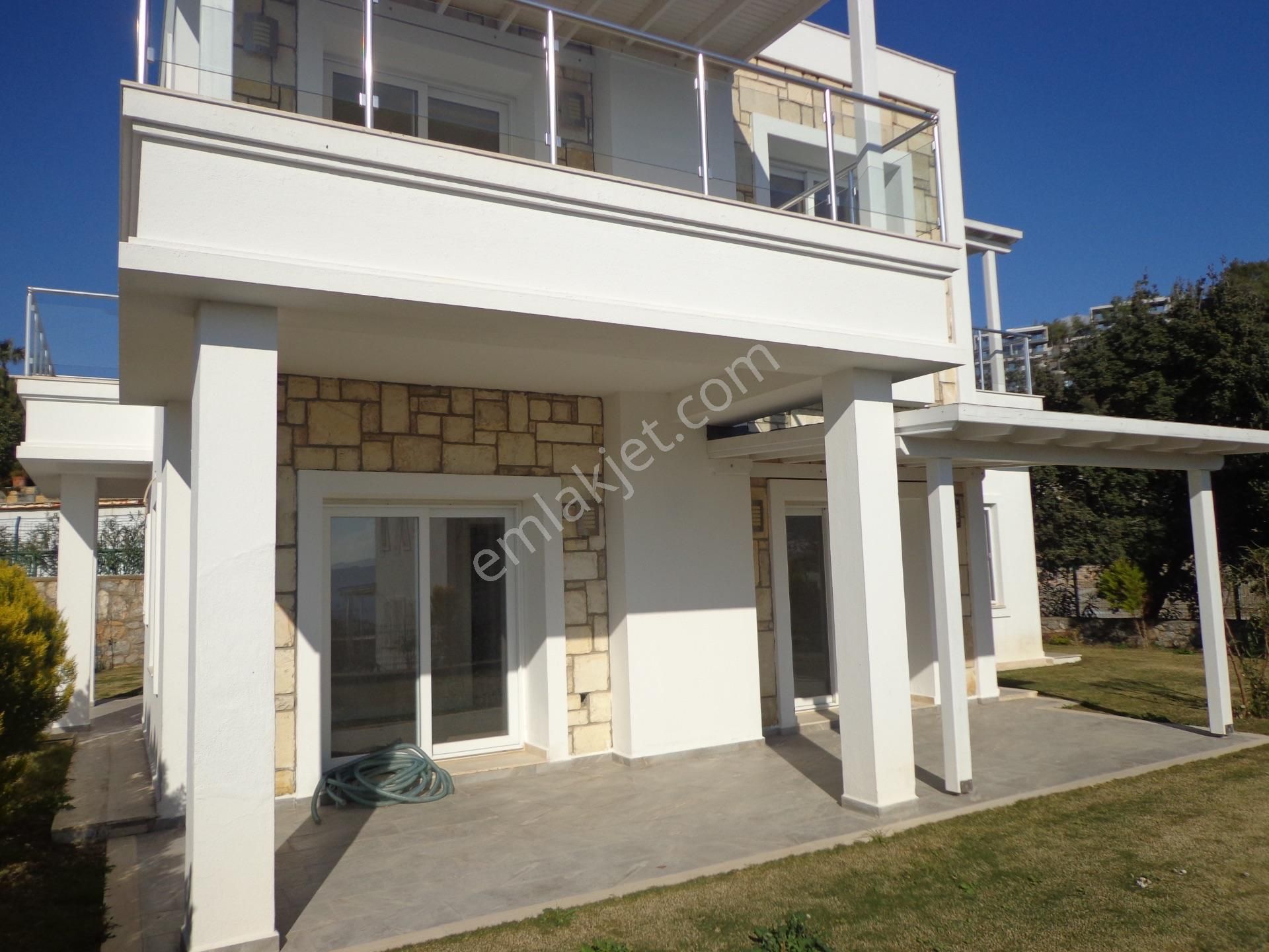 Bodrum, Merkezde, Kale Manzaralı, Bahçeli, 3+1 Müstakil Dubleks Villa - Görsel 35