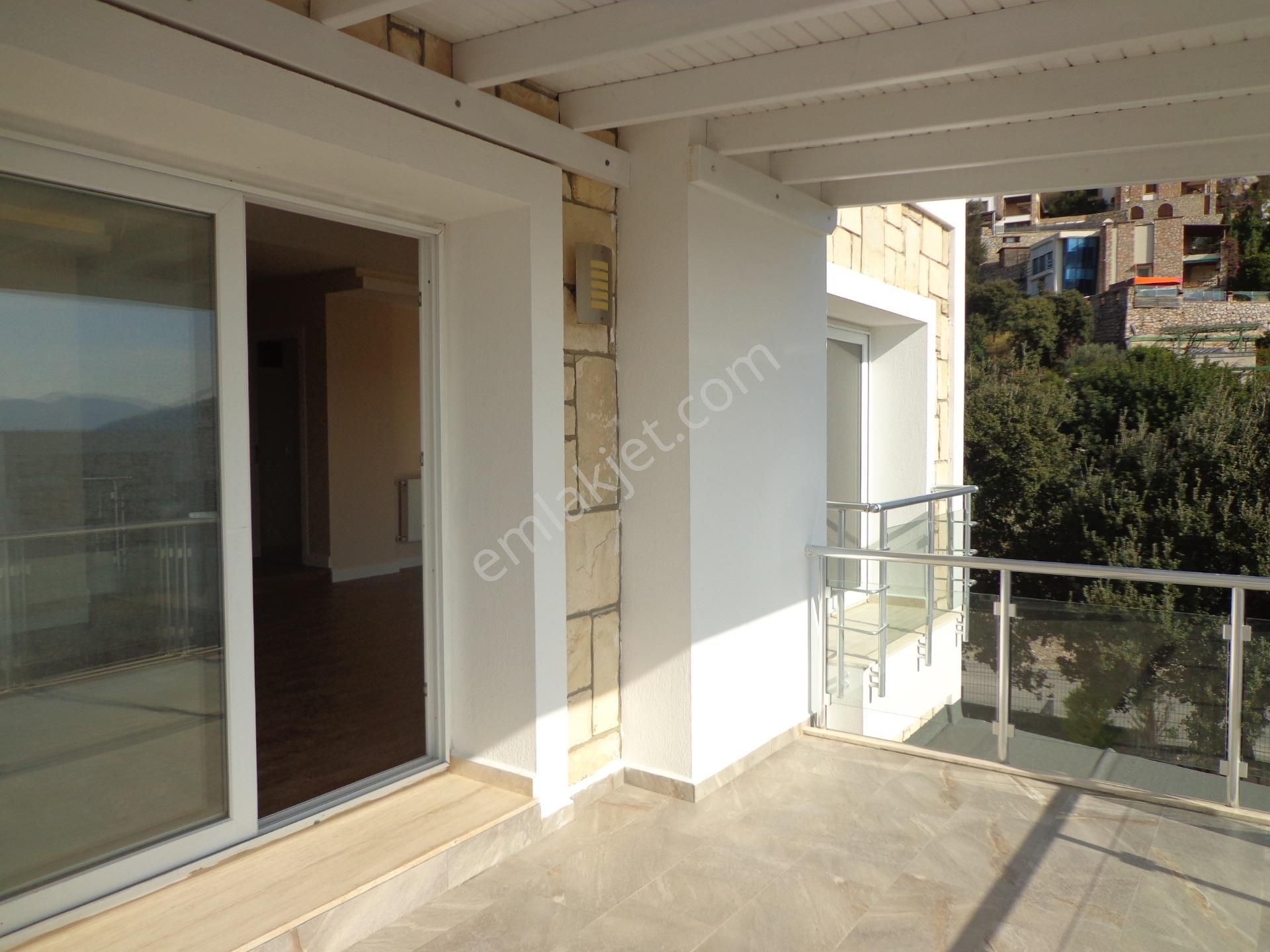 Bodrum, Merkezde, Kale Manzaralı, Bahçeli, 3+1 Müstakil Dubleks Villa - Görsel 8