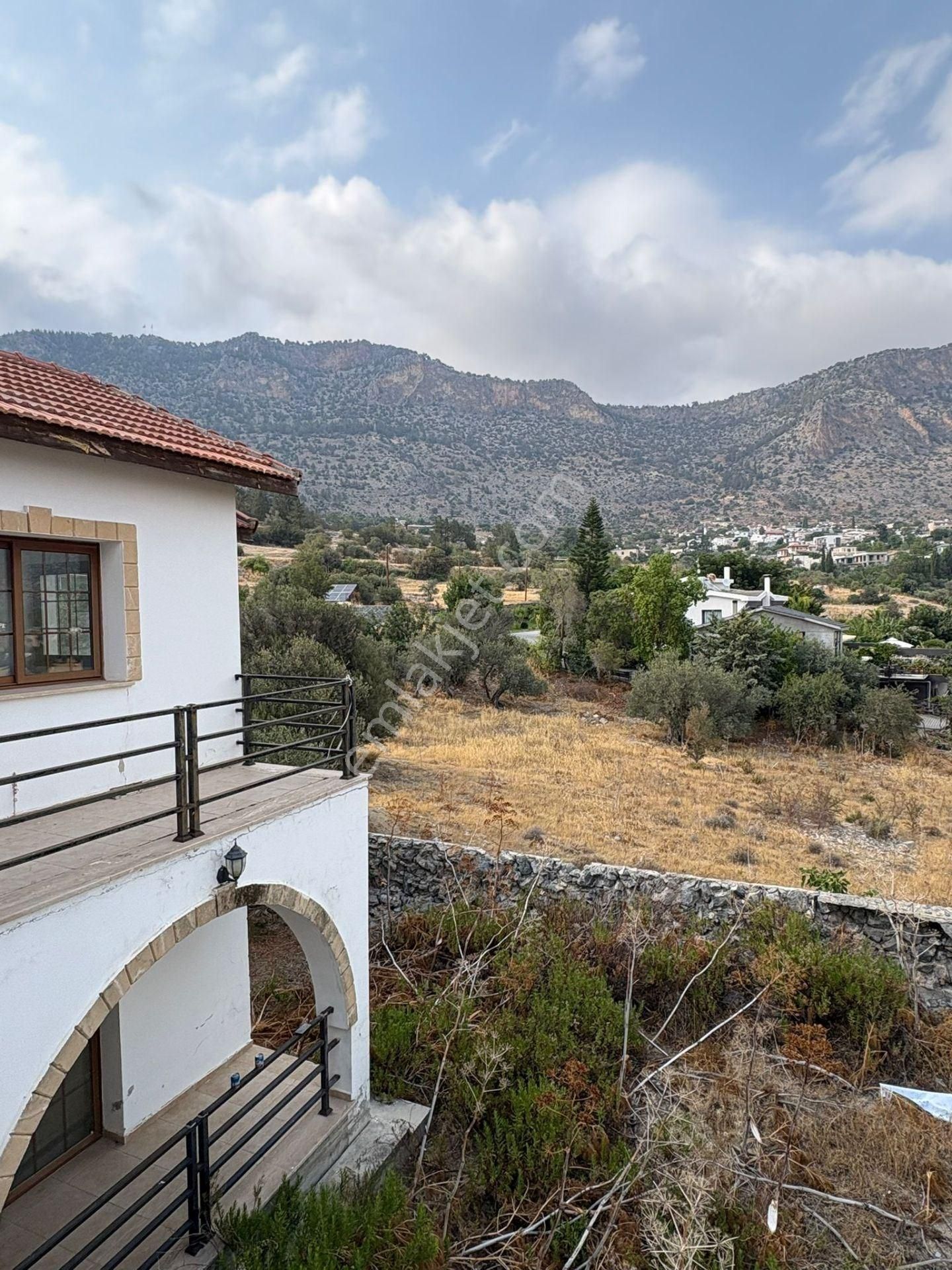 Ağırdağda Satılık Türk Koçanlı Arsa Alanı 300m2'den Villa Alanı 220m2'den 3+1 Duplex Villa. - Görsel 6