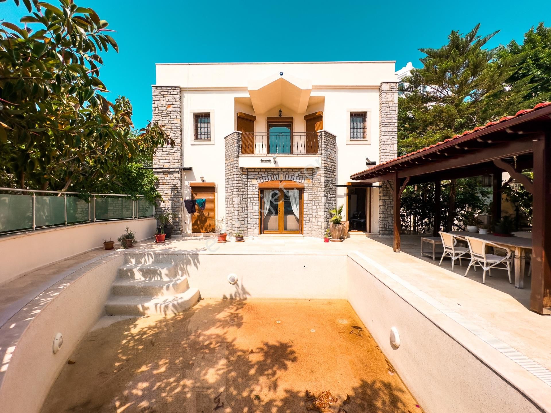 Bodrum Kumbahçede,havuzlu,manzaralı,bahçeli,7+2 Müstakil Villa - Görsel 2