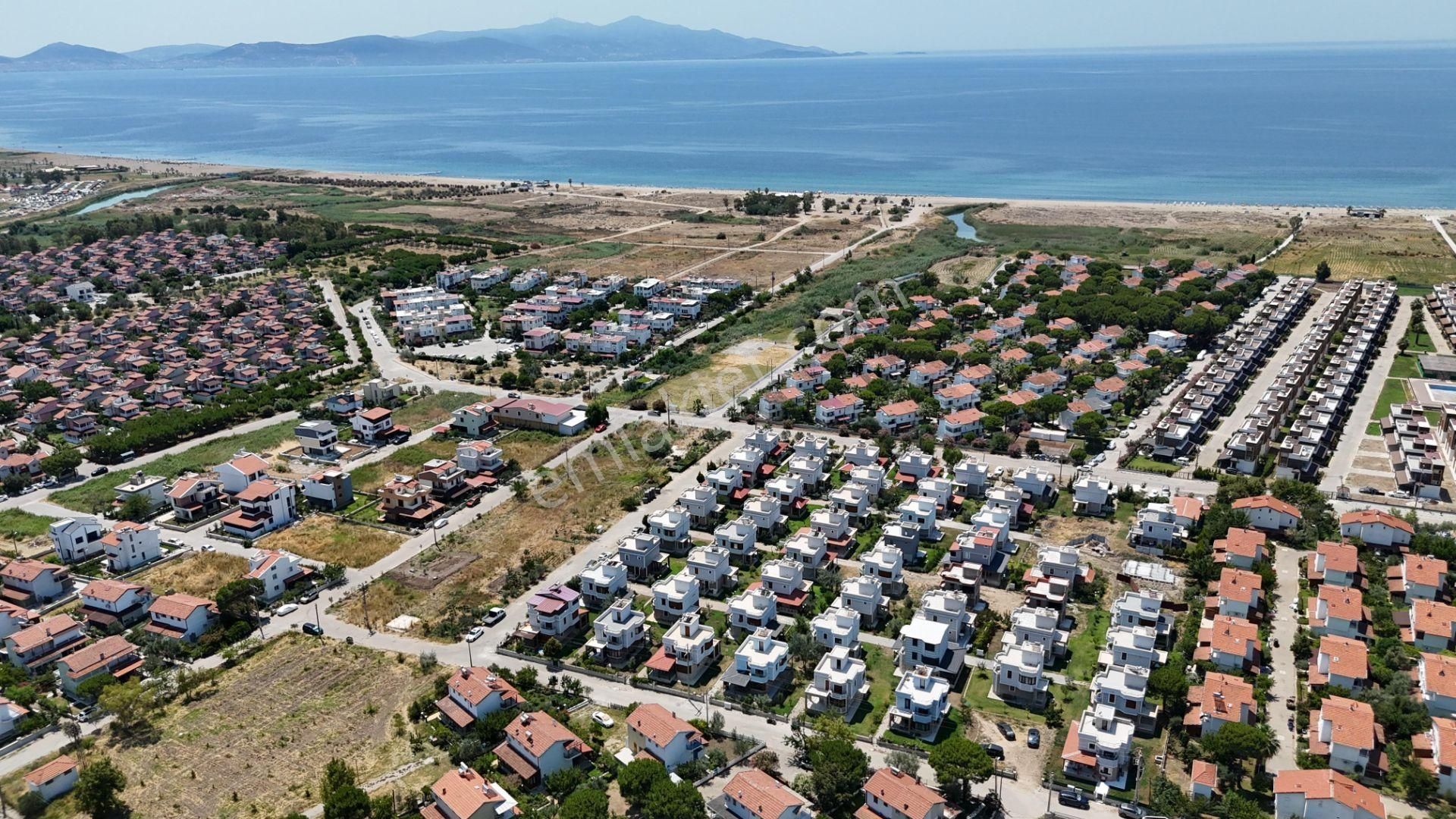İzmir Dikili Salihleraltı Satılık Sıfır Denize Yakın 3+1 Villa
