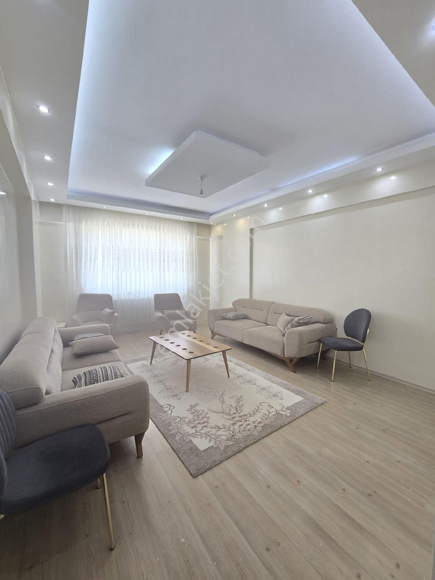 Hanedan Gyo'dan Akkent'te Satılık 3+1 Bakımlı Daire