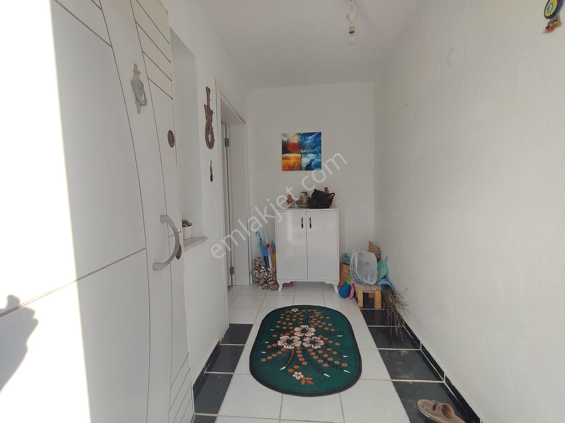 Menderes Çile Köyünde 300 M2 Arsa İçinde 3+1 Dublex Müstakil Ev - Görsel 2