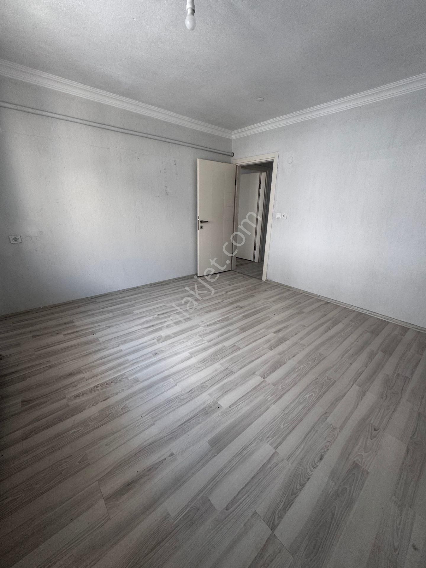 Biga Merkez’de Yüksek Getiri Potansiyeline Sahip Satılık Apartman! - Görsel 13