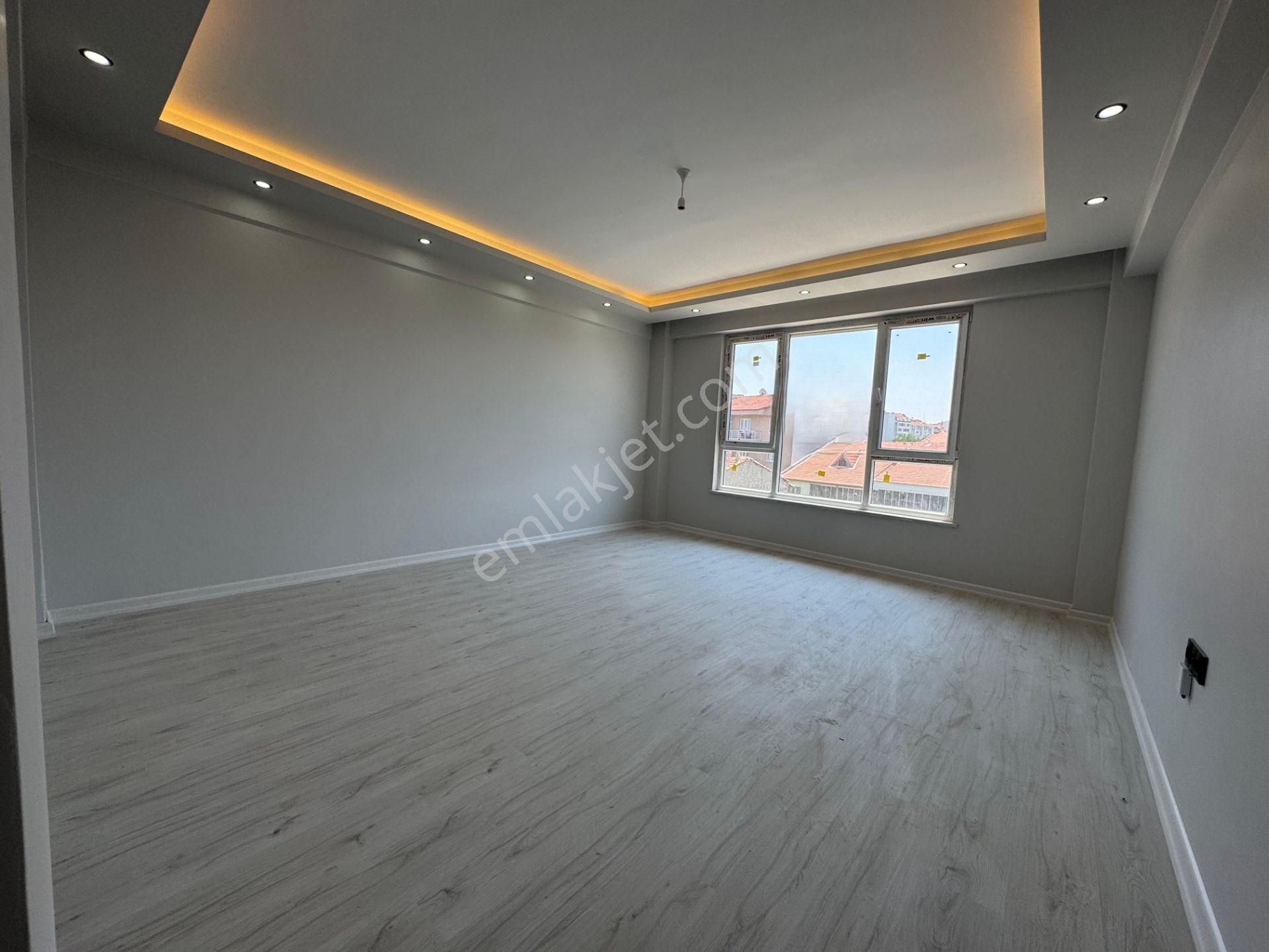 Zafer Mh G.yakup Satar Cd Yakını Yerden Isıtmalı Sıfır 3+1 Daire Ro-12
