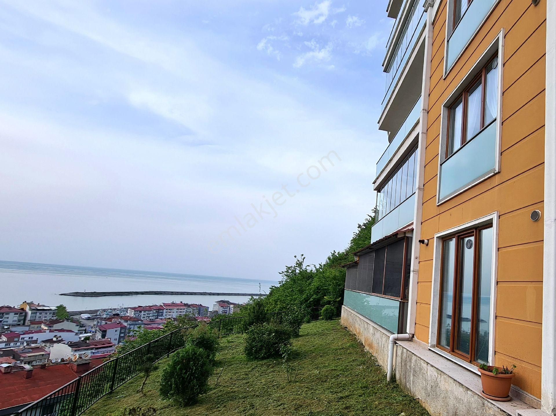 Merkezi Konumda 3+1 Deniz Ve Şehir Manzaralı Daire