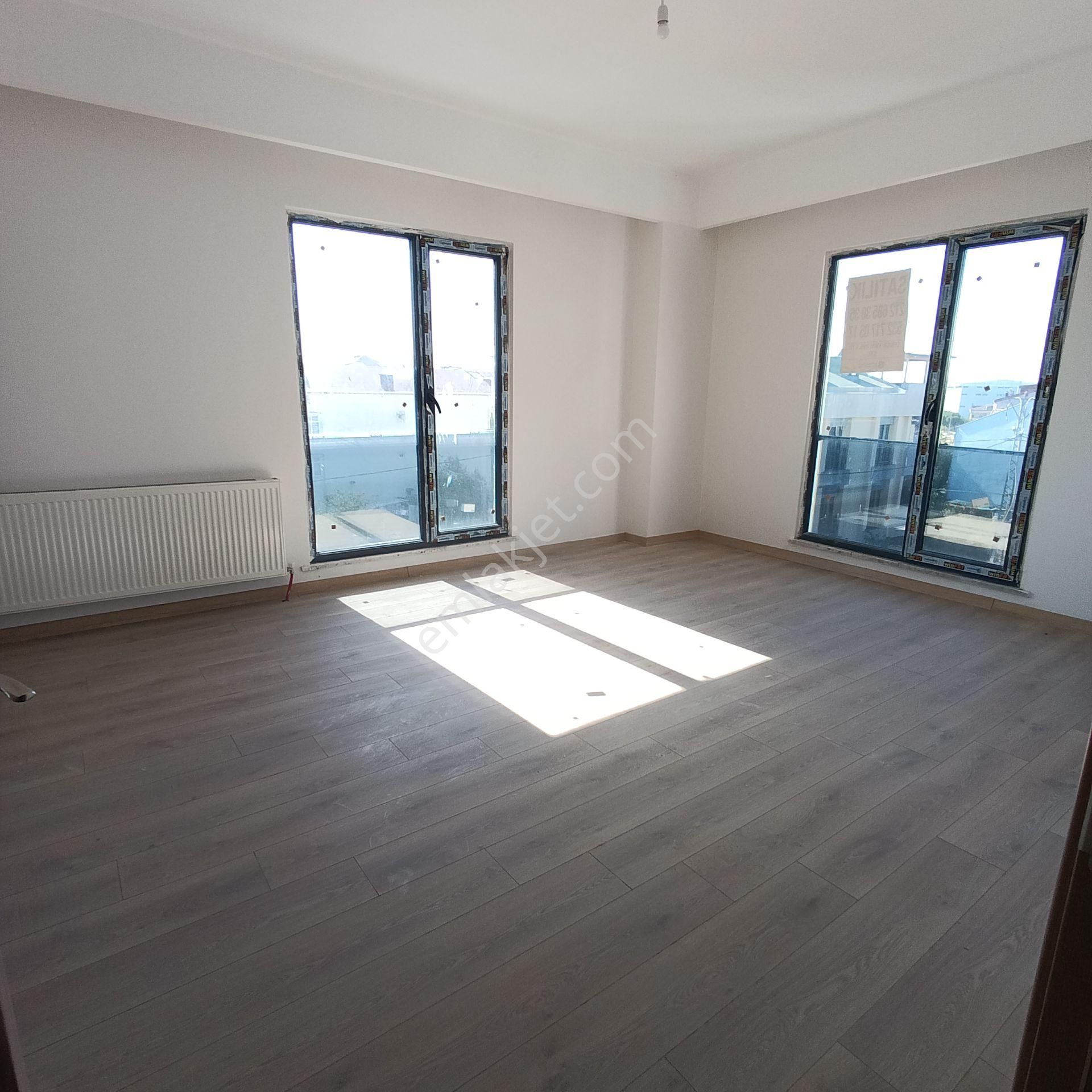 Arnavutköy Haraççı Mah De Butik Site İçinde Satılık 95 M² 2+1 - 2. Kat Daire