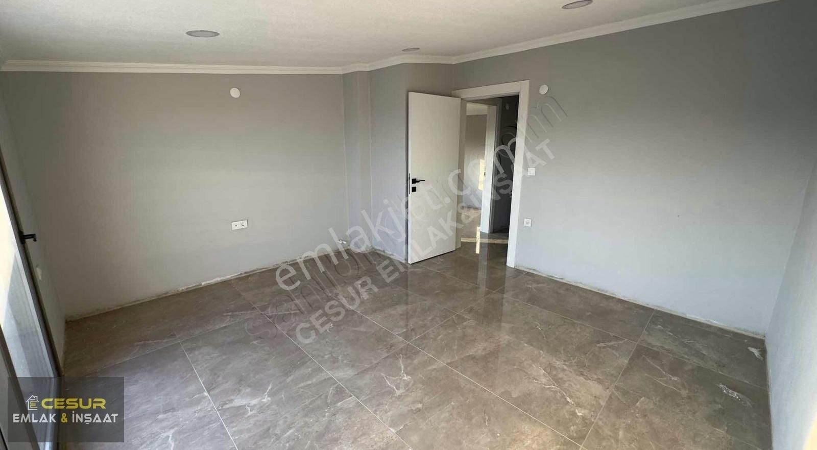 Geniş Bahçeli 5+1 Müstakil Villa - Görsel 22