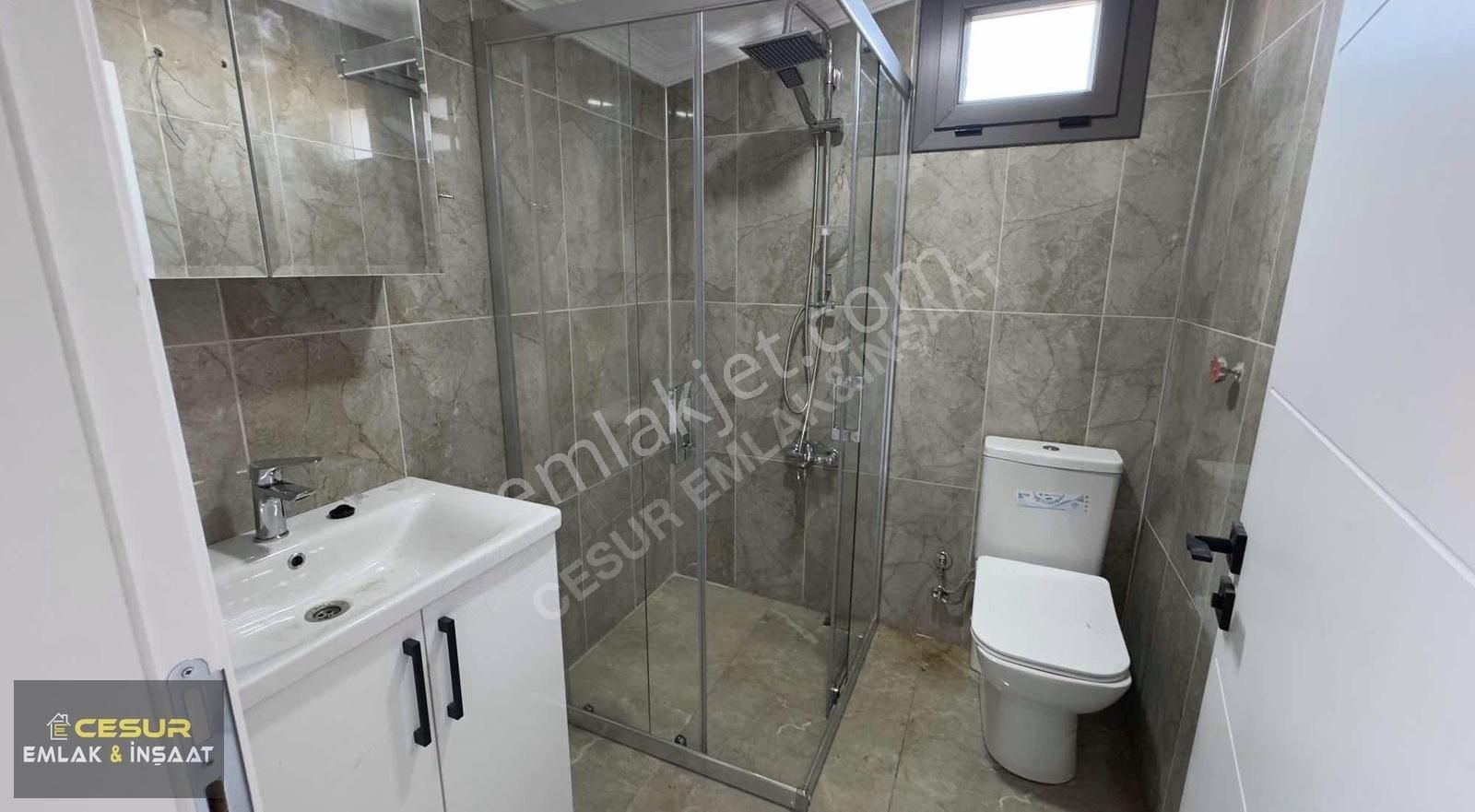 Geniş Bahçeli 5+1 Müstakil Villa - Görsel 18