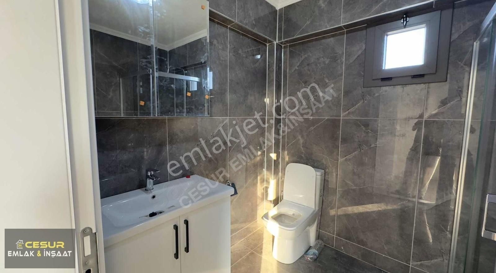 Geniş Bahçeli 5+1 Müstakil Villa - Görsel 23