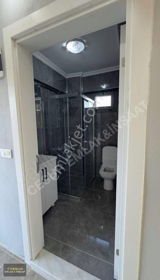 Geniş Bahçeli 5+1 Müstakil Villa - Görsel 11