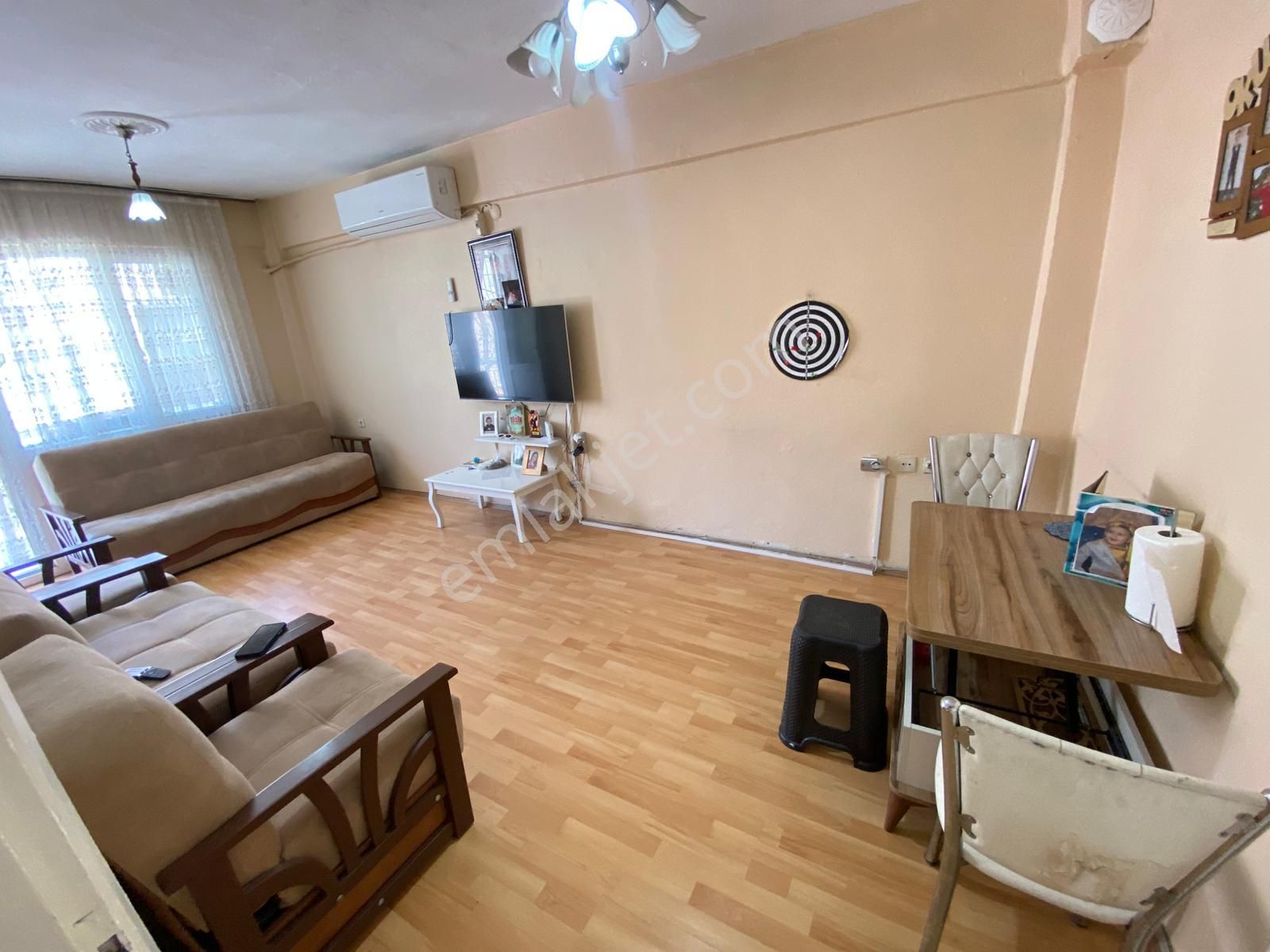 Acill Konak Yenidoğan Mah.de Kemer İzban İstasyonu Yakını 2+1 90m2 Ayrı Mutfak Arakat Satılık Daire - Görsel 2
