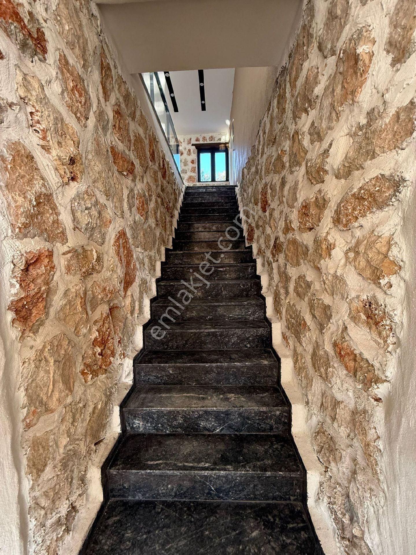 Falcon Dan Gelemişte Muhteşem Villa - Görsel 15