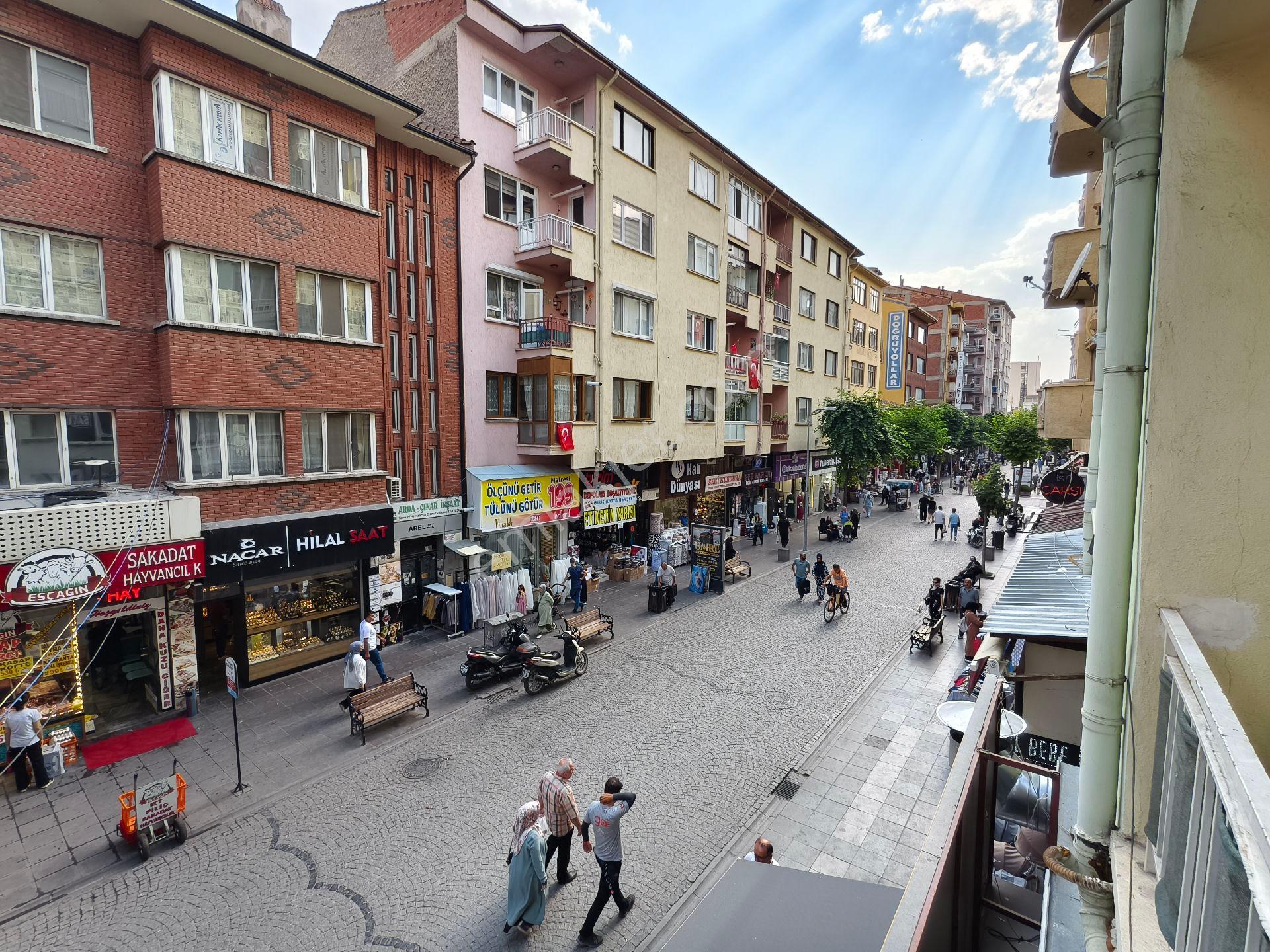 Pera'dan Asarcıklı Caddesinde Fırsat 3+1 Satılık Daire - Görsel 13