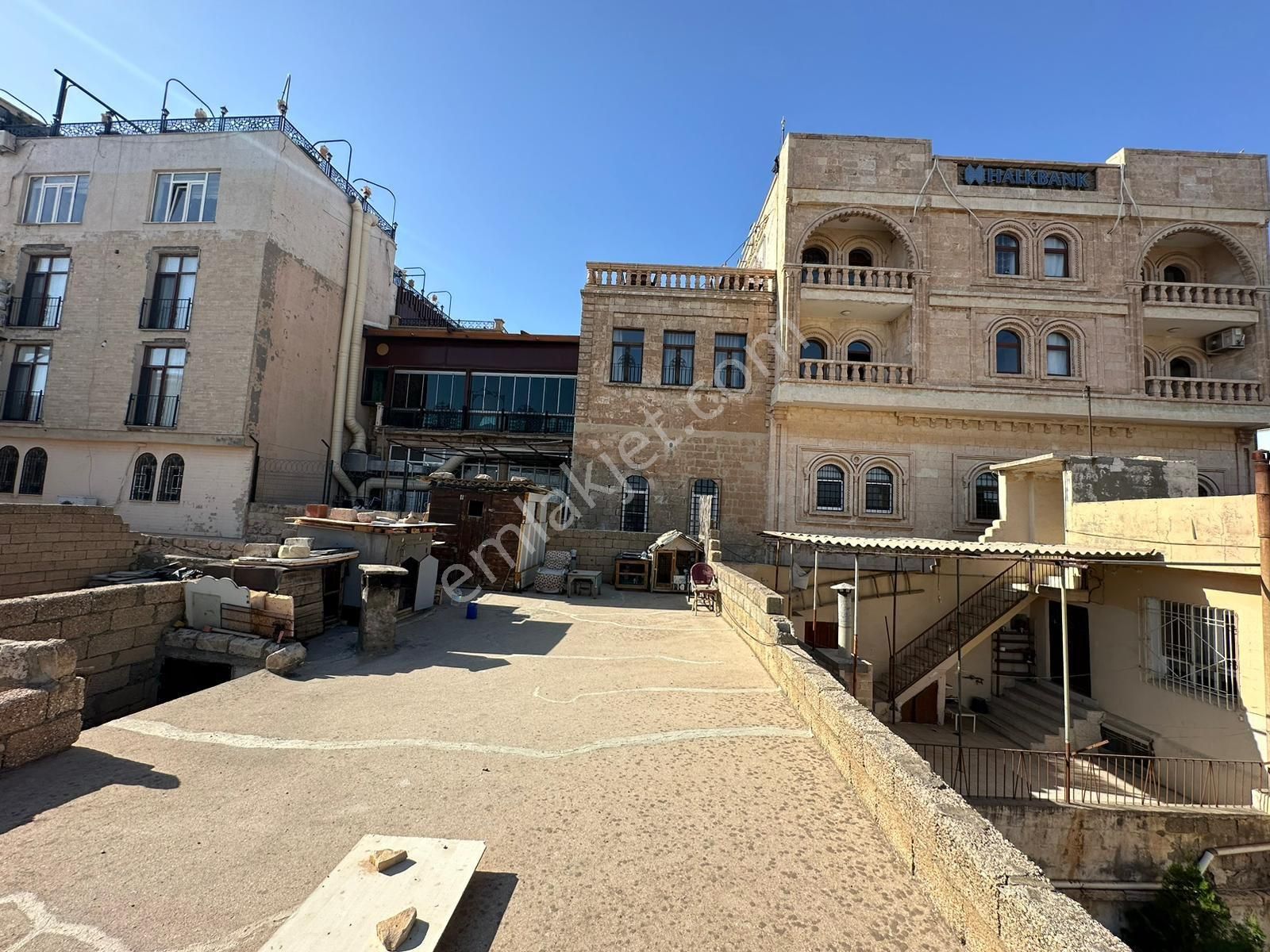 Murat Emlaktan Eski Mardinde Halk Bankası Arkasında Müstakil Taş Evimiz Satılıktır - Görsel 18
