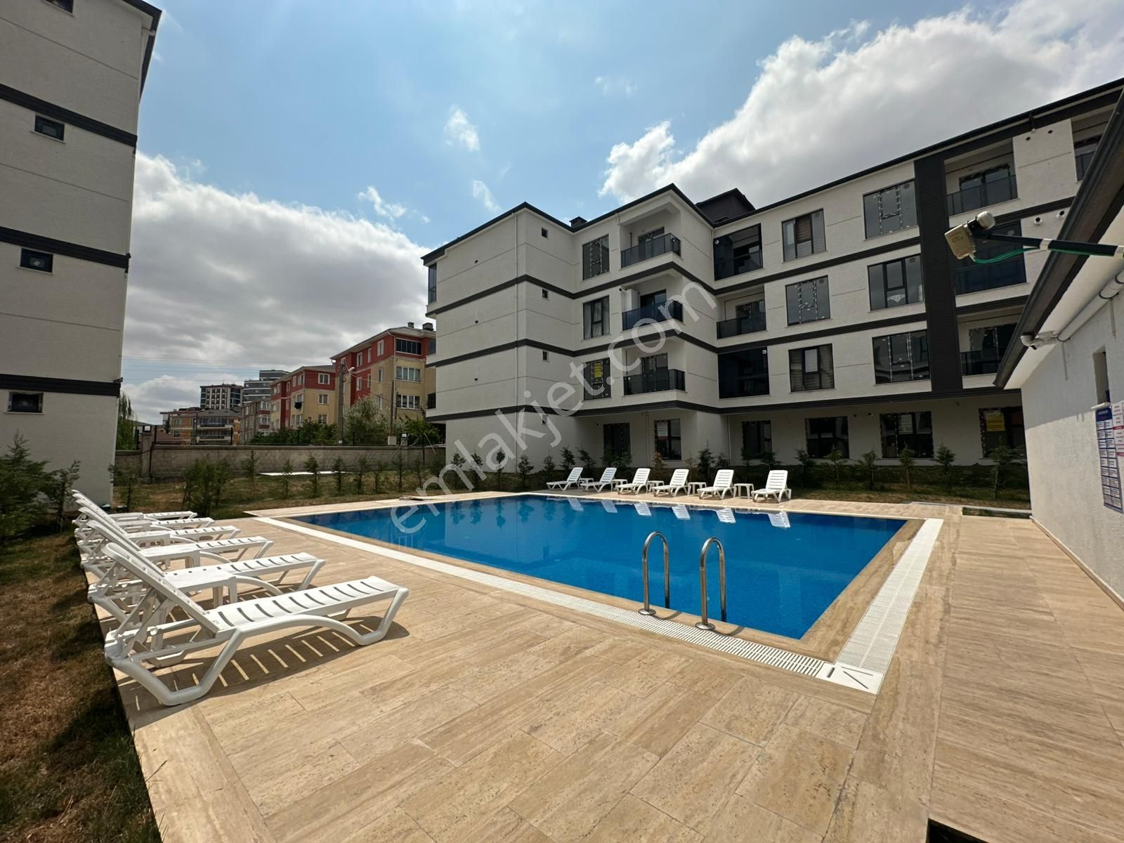 Remax Land'ten Danış Life Da 1+1 Kiralık Daire