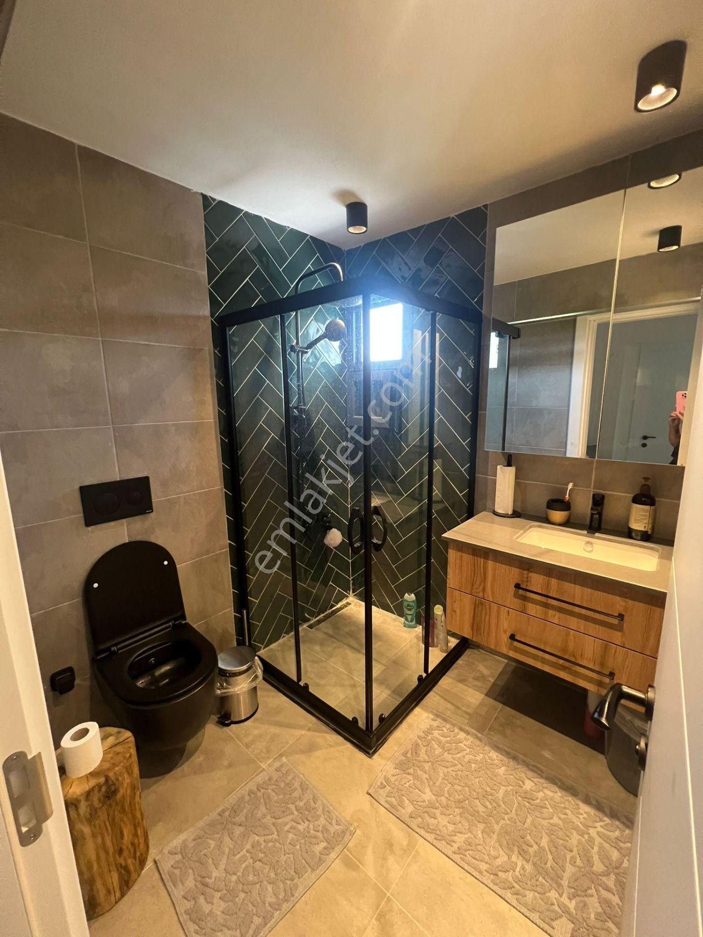 Çeşme 16 Eylül Mah. Havuzlu, Eşyalı Satılık Lüx 3+1 Villa - Görsel 15