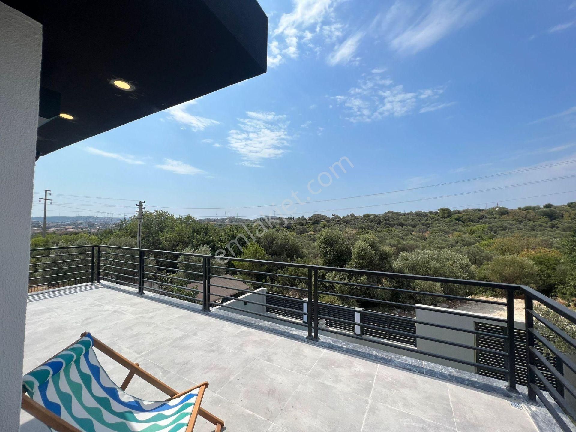 Çeşme 16 Eylül Mah. Havuzlu, Eşyalı Satılık Lüx 3+1 Villa - Görsel 16