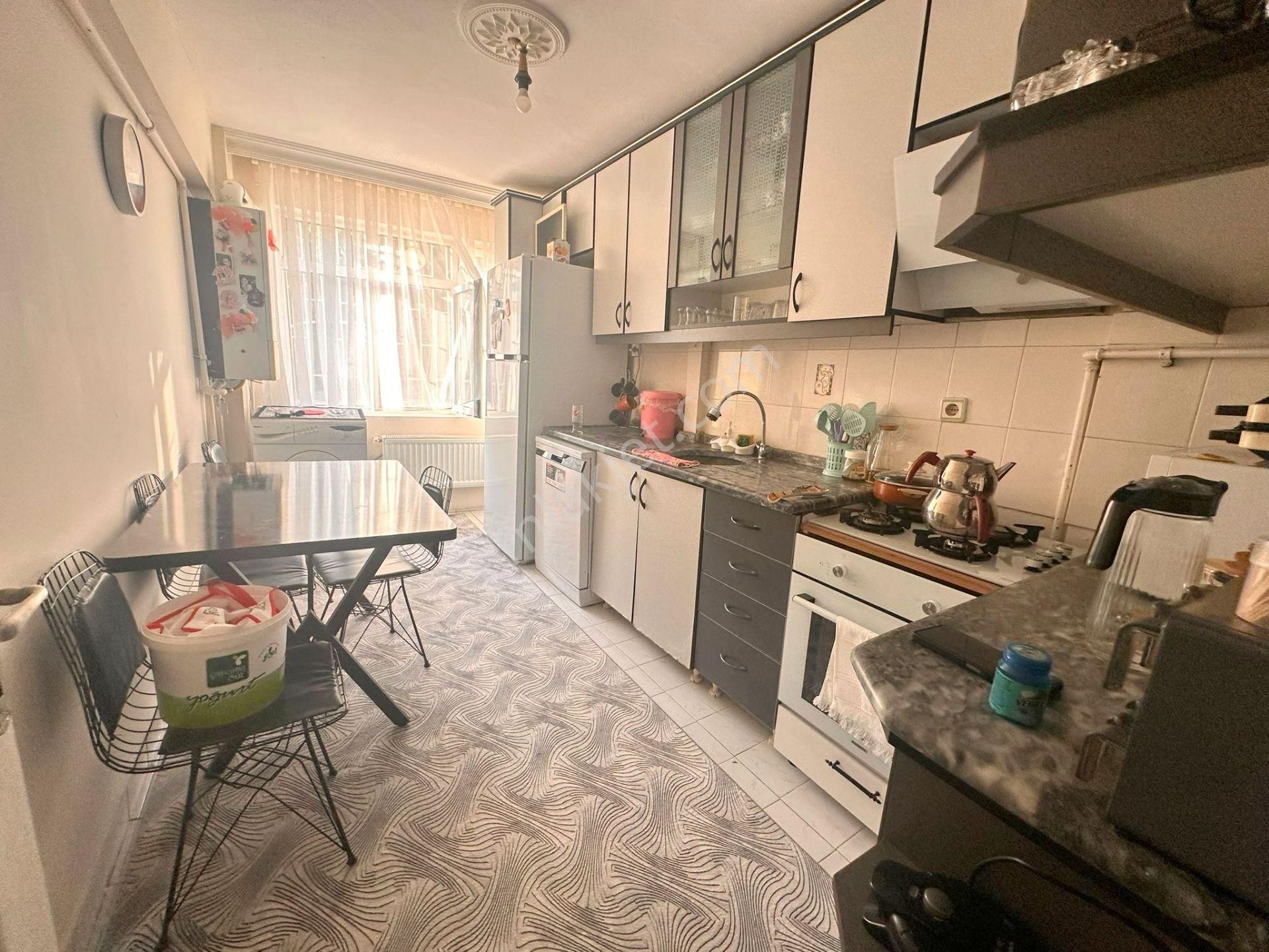 Şafak'tan Çiçekli'de Yunus Emre Cad Yakını 3+1 Güney-giriş-acil!