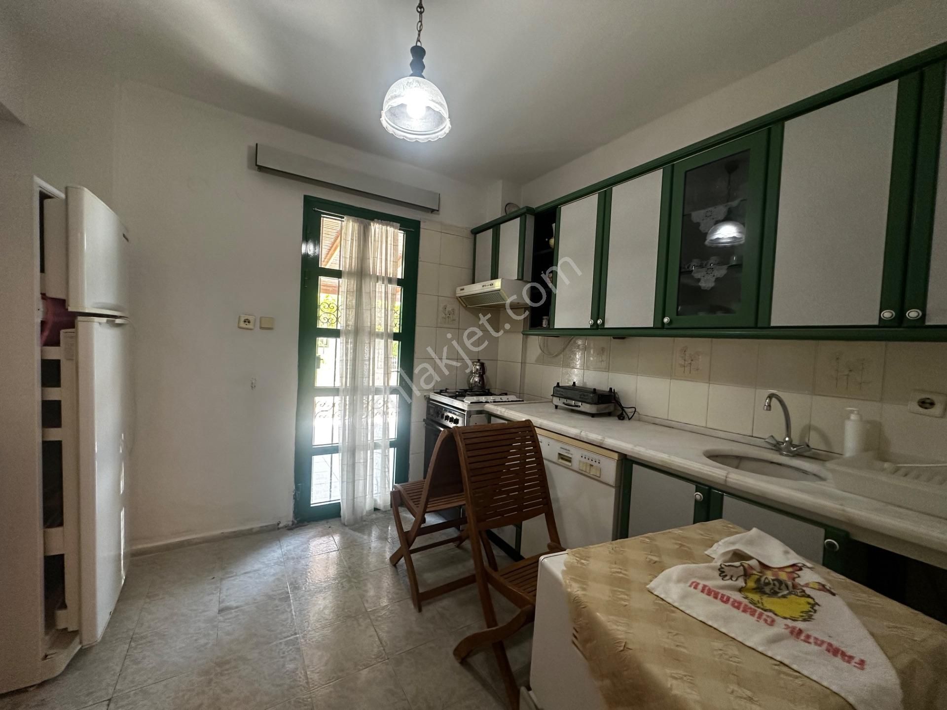 Bodrum Merkezde 5+1 Tam Müstakil Villa - Görsel 12