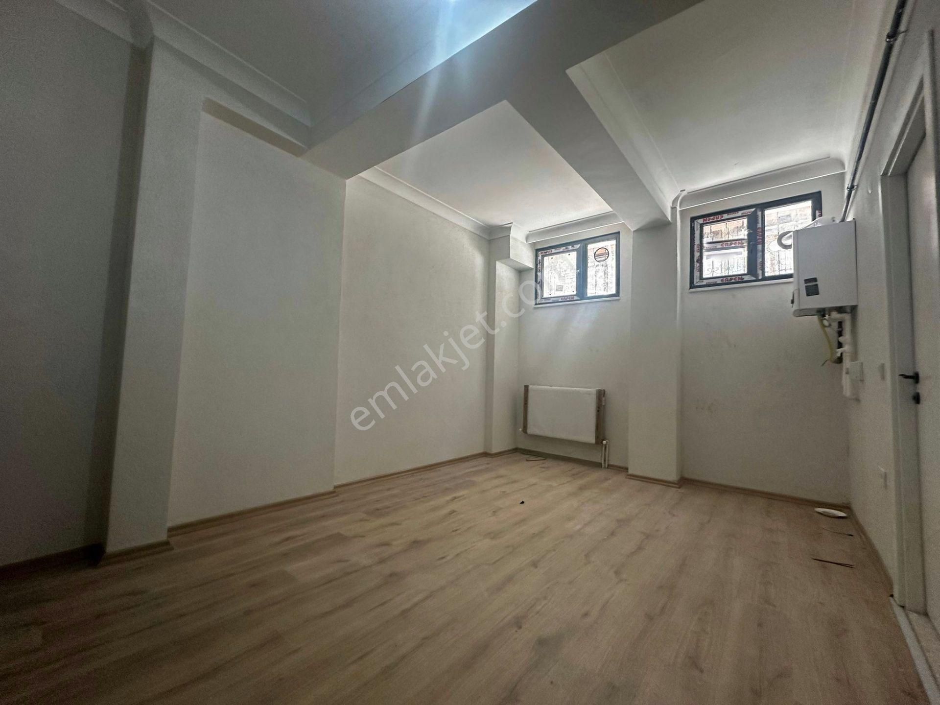 Türkiye Emlak K.karabekir Mah 1+1 Kiralık Sıfır Lüx 60m2 Bahçe Kat Daire