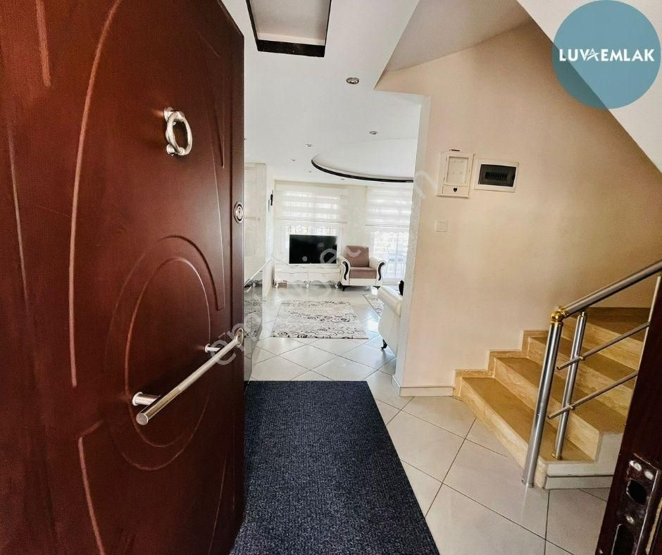 Didim Akbükte Panoramik Deniz Manzaralı Merkezii Konumda Site İçi Müstakiil Villa - Görsel 6