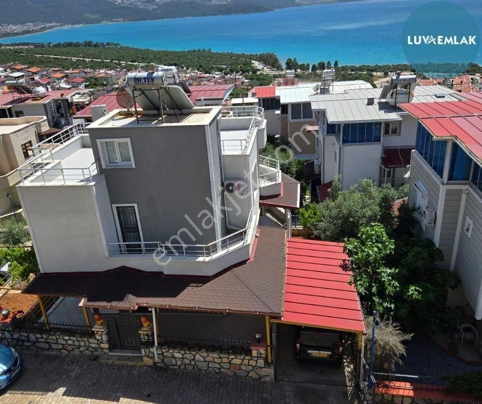 Didim Akbükte Panoramik Deniz Manzaralı Merkezii Konumda Site İçi Müstakiil Villa - Görsel 4