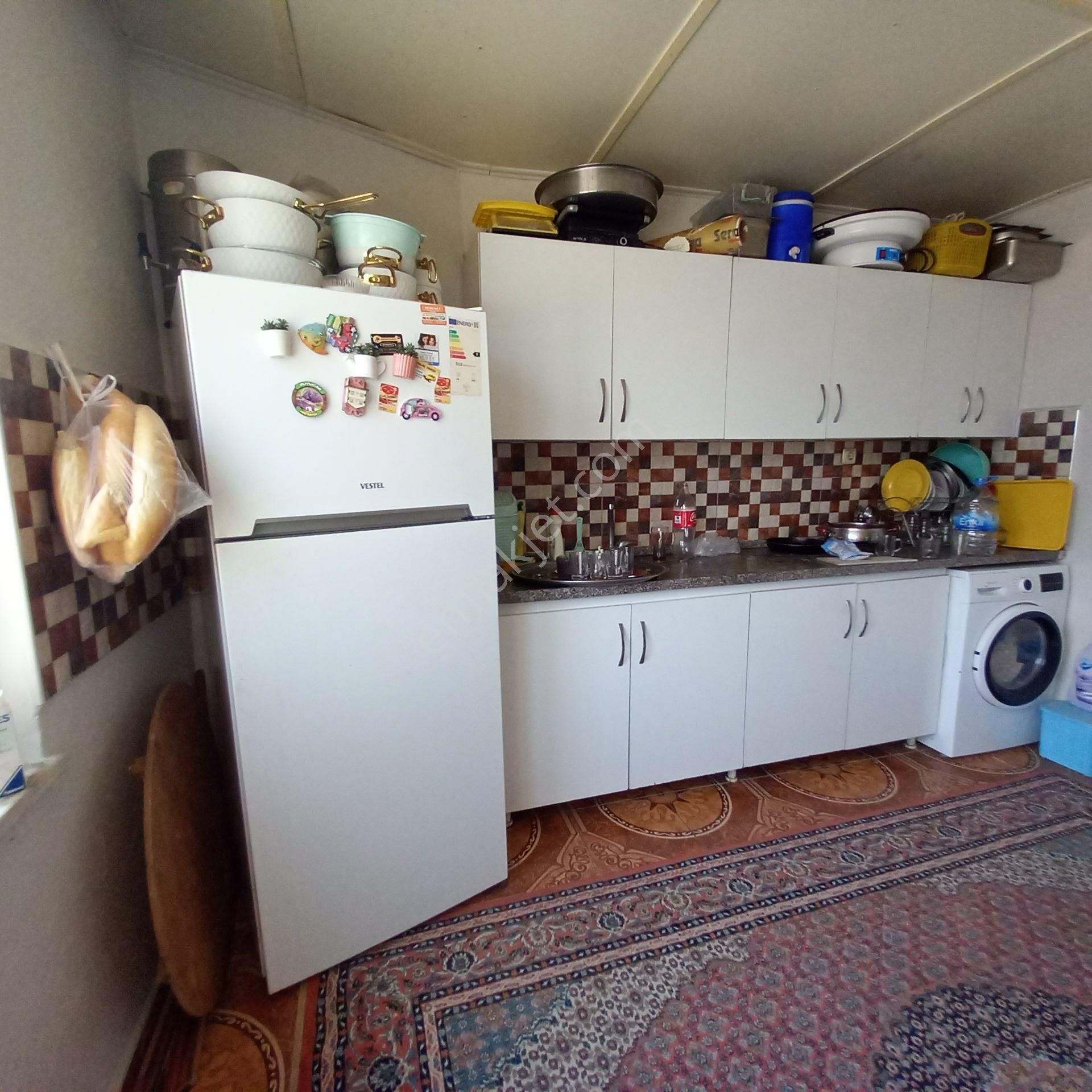 Dönertaş Emlaktan Kuyucak Merkezde Müstakil Ev - Görsel 3