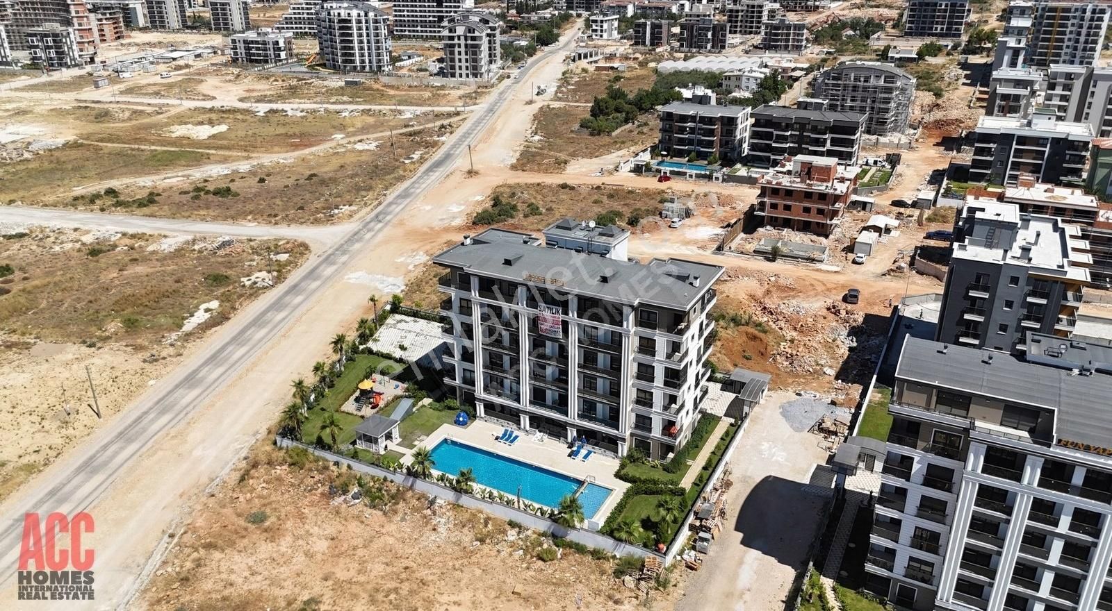Acc Homes'tan Altıntaş'ta 3 Bloklu Nezih Site İskanlı 2+1 Daire - Görsel 11