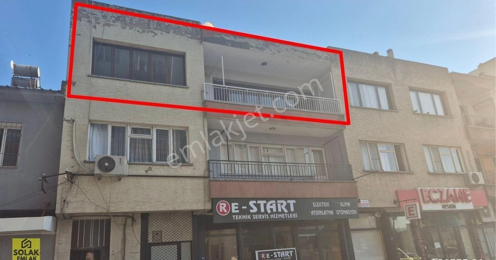 Solak Emlak'tan Satılık 3+1 120 M2 İstiklal Mah. Çarşı Merkezde Fırsat Daire