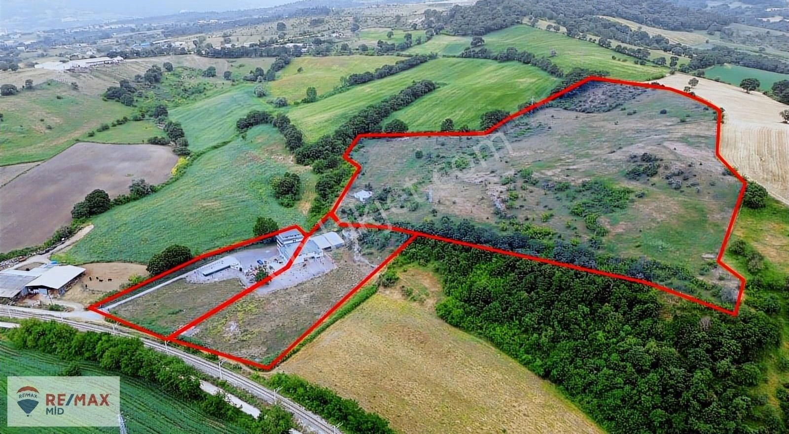 Remax Mıd'den Yatırımlık Satılık Arazı Tüm Donanımları Ile