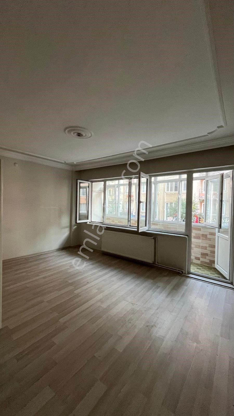 Gazcılar Cadde Üzeri 2+1 Masrafsız Satılık Daire