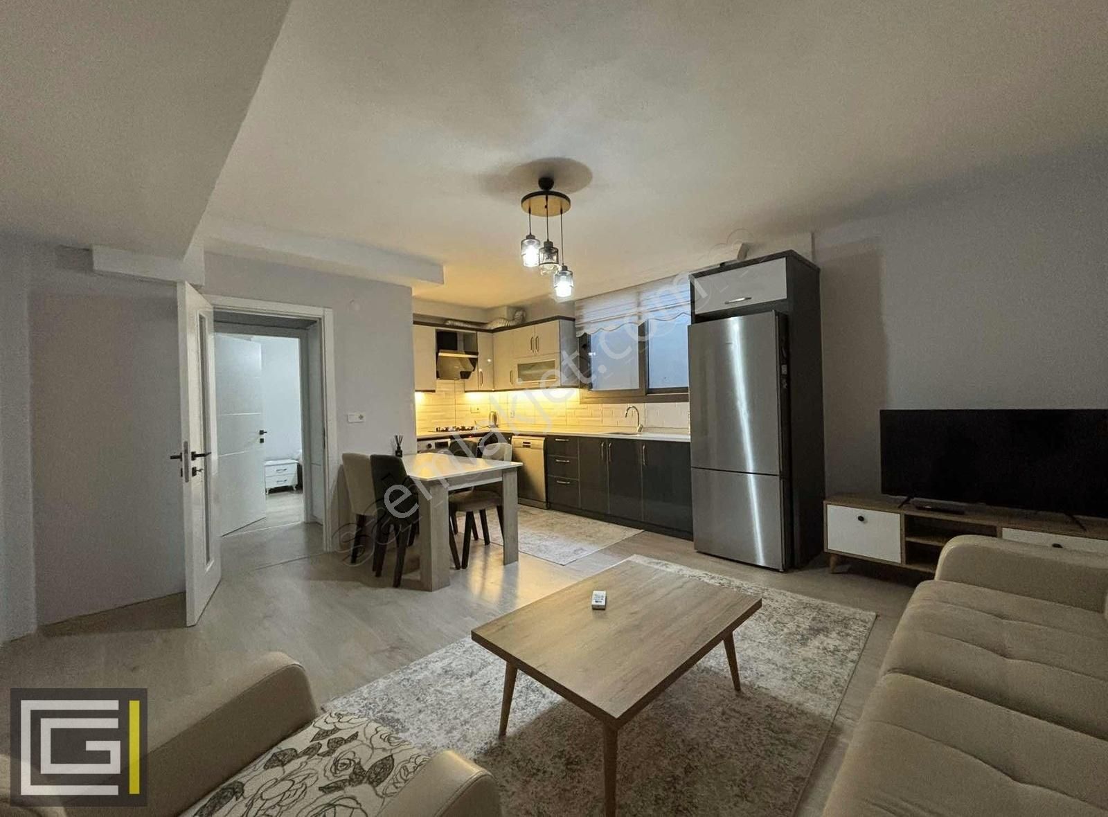 Günlükbaşında Nezih Bölgede Sahile Yakın 2+1 Lüks Eşyalı Daire