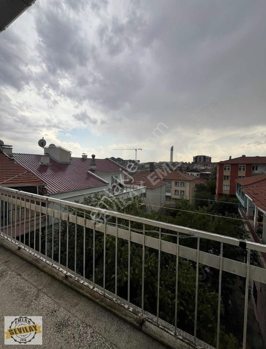 Bağlarbaşı Mahallesinde , Kentsel Dönüşüm Kapsamında Geniş Daire