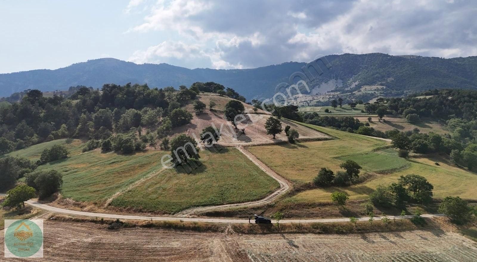 Altınköşe Emlak Satılık Mudurnu Güveytepe 2.635m2 Tarla