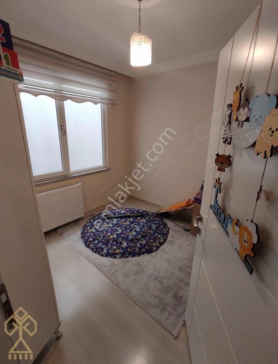 Camivasat Mahallesinde Satılık 3+1 Daire