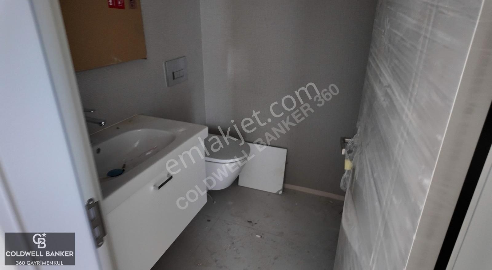 Megapol İzmir'de Deniz Manzaralı Yatırımlık Home Ofis - Görsel 3