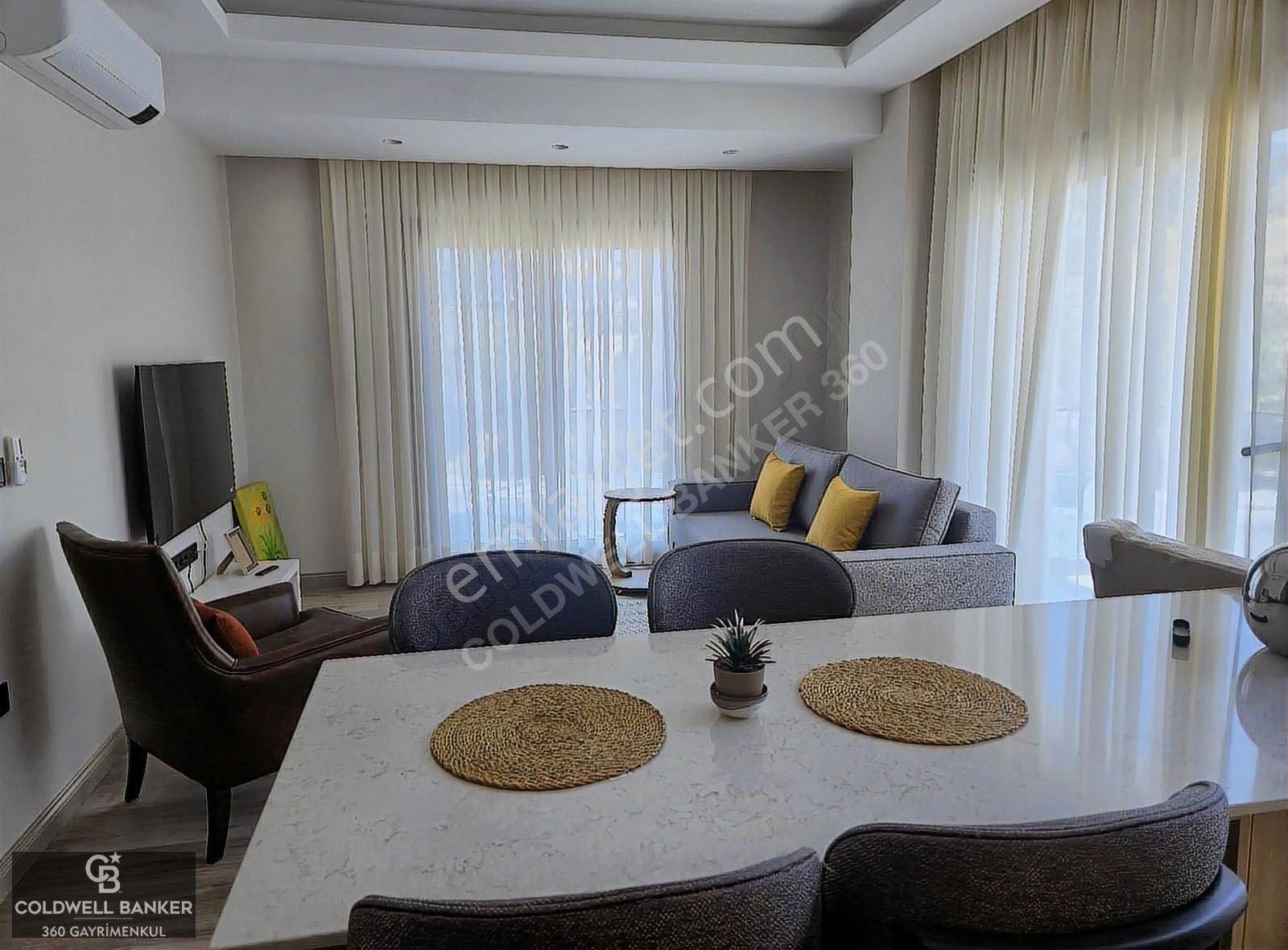 Çeşme Merkez Yeni Bina Sıfır Eşyalı Kiralık 1+1