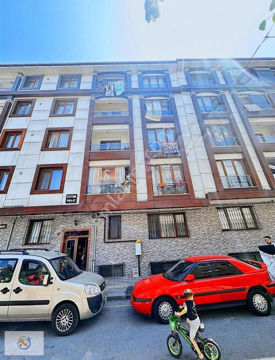 Fevziçakmak Mah 3+1 Meydana Yakın 120 M2 Ara Kat Satılık Daire
