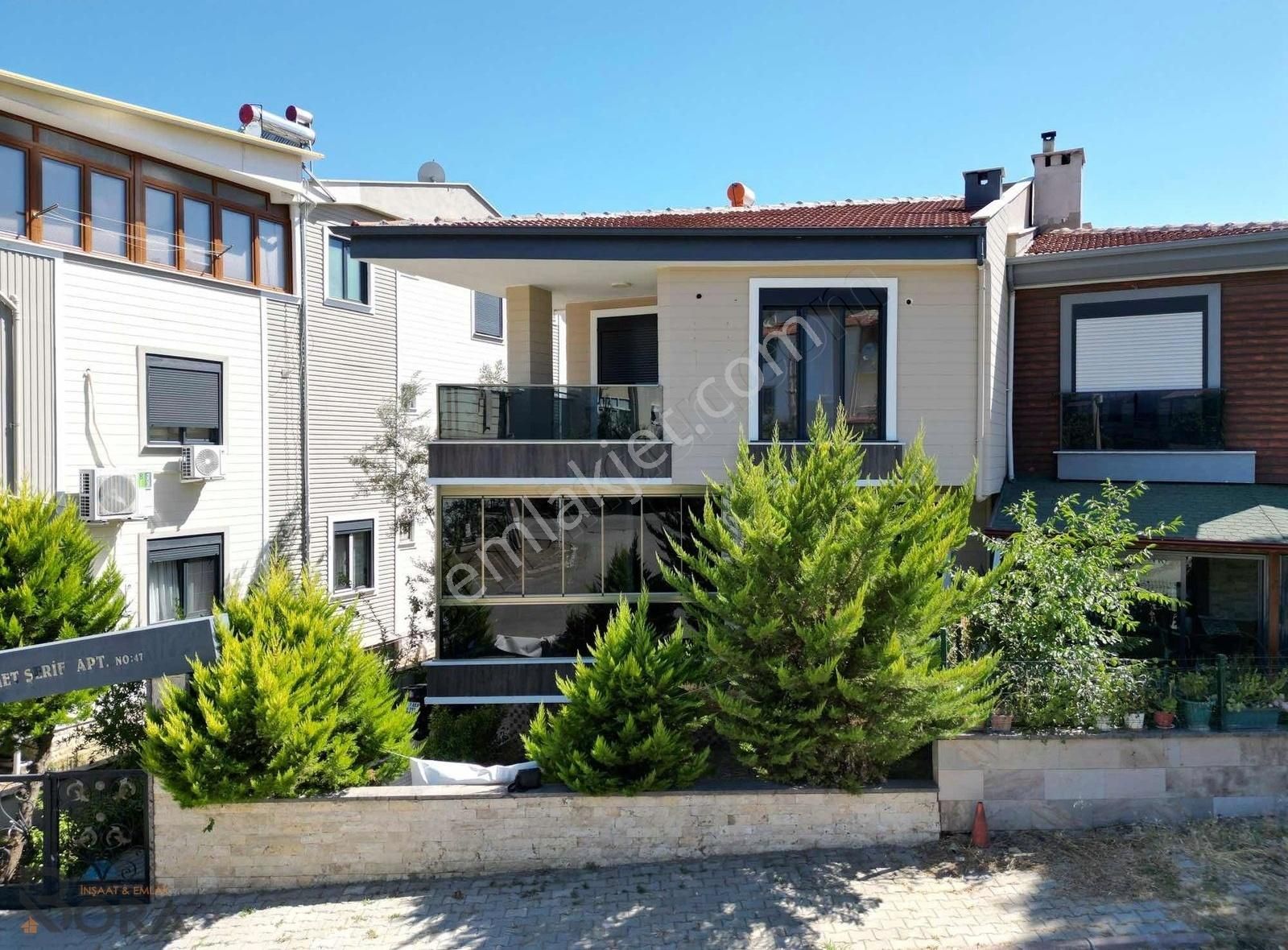Boradan Altınoluk Doyran Mevkisinde Denize Yakın Daire