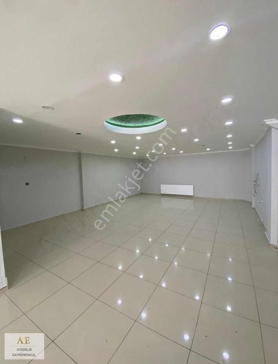 İnegöl Şehir Merkezinde Kiralık 120 Metre Dükkan