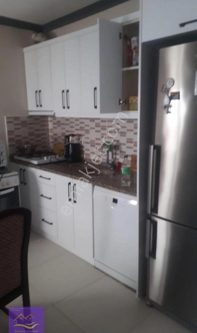 Çeşme Merkezde 2 + 1 Sezonluk Kiralık Eşyalı Daire