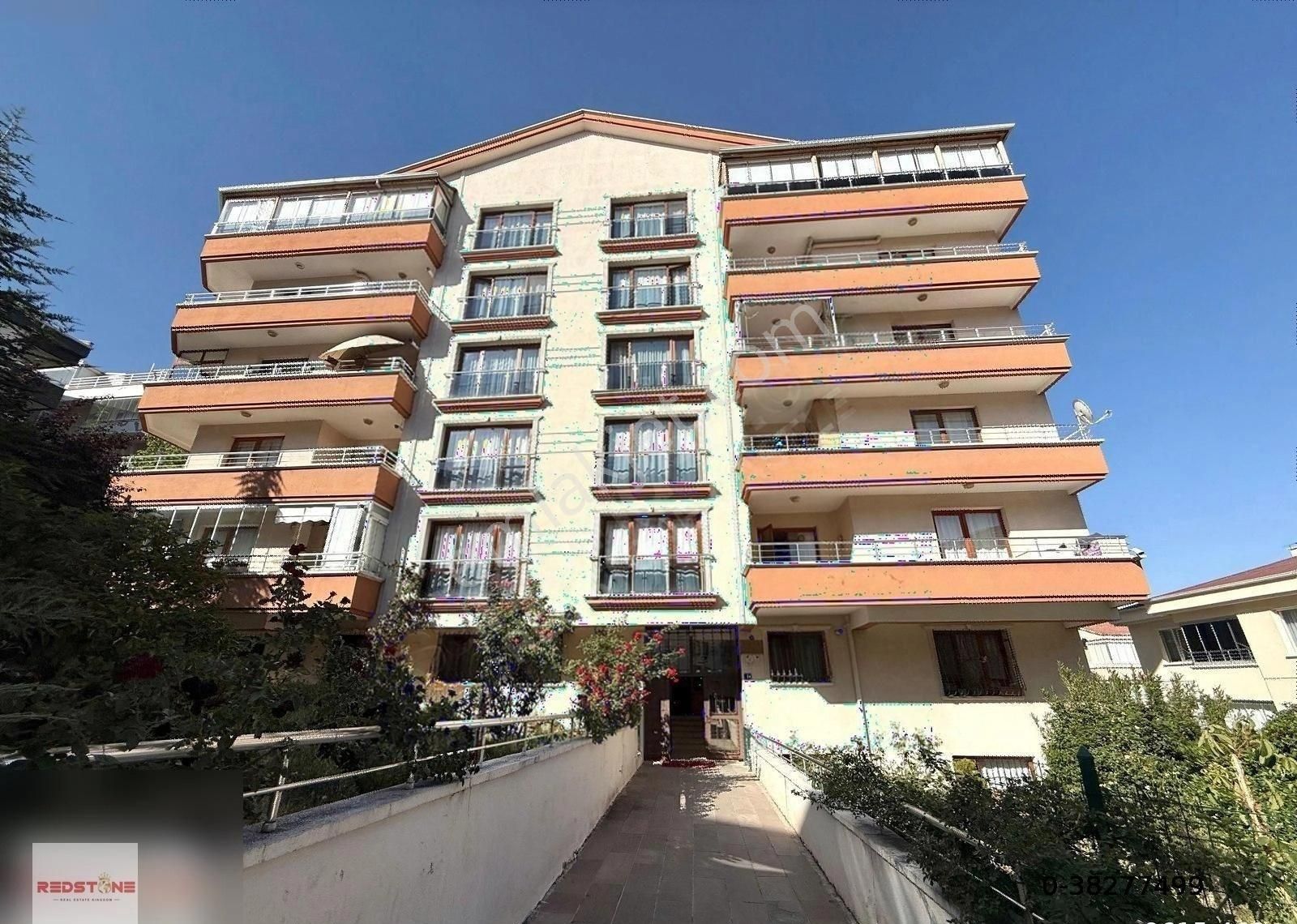 Redstone Castle Çankaya Göktürk Mah. Bahçeli Satılık 3+1 Daire