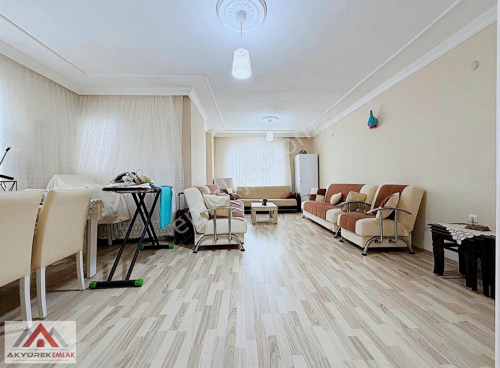 Akyürek'ten Seymenli Mah. Denize Yakın Geniş Balkon Doğalgazlı