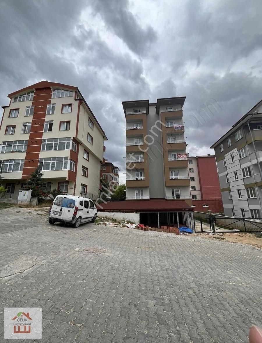 Çelik Gayrimenkulden Sıfır 1+1 Daire