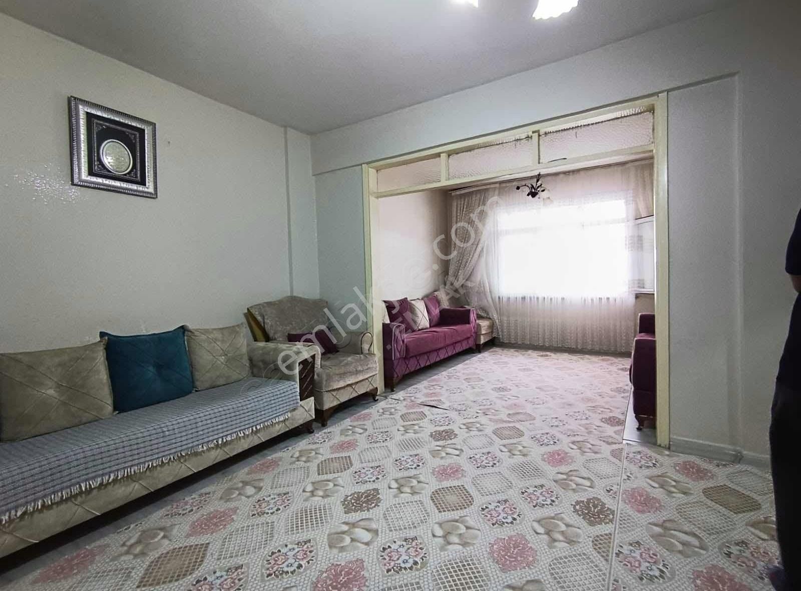 Meydanın Sokağında 2+1 Satılık Yüksek Giriş Daire Acill